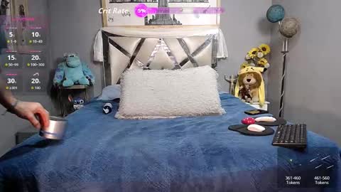 Snapshot of danny_hot_fun chatting on December 15, 4:50 am Danny and Alex online show from December 15, 4:50 am