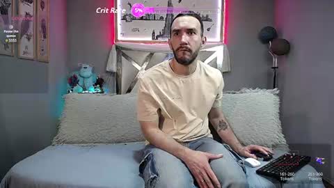 Snapshot of danny_hot_fun chatting on August 3, 6:23 am Danny and Alex online show from August 3, 6:23 am