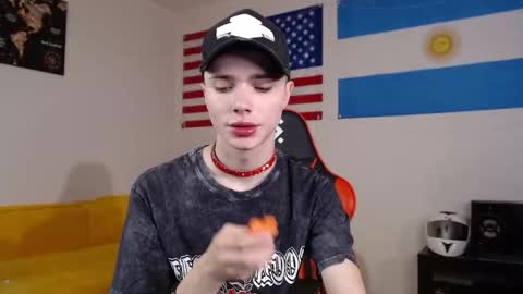 Danny online show from October 29, 8:49 am