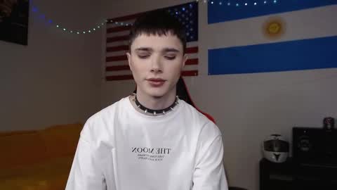 Danny online show from November 14, 8:57 am