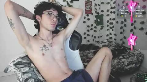 danny_phantom_09 online show from October 14, 3:40 am