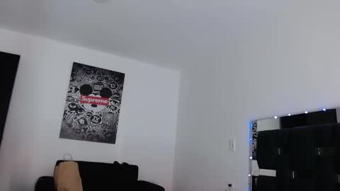 Snapshot of danny_stark chatting on February 9, 4:07 pm Danny online show from February 9, 4:07 pm