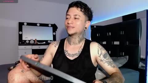 Snapshot of danny_stark chatting on May 5, 11:46 pm Danny online show from May 5, 11:46 pm