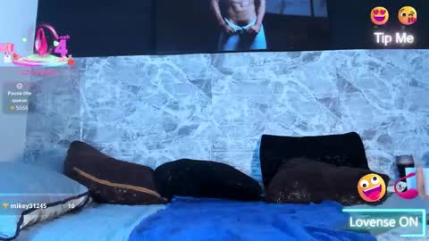 Danny Willson online show from October 13, 2:50 pm