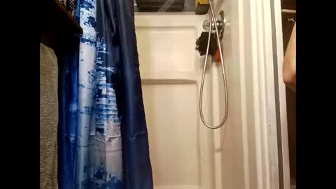 Snapshot of dannyboy8423 chatting on February 8, 4:49 am dannyboy8423 online show from February 8, 4:49 am