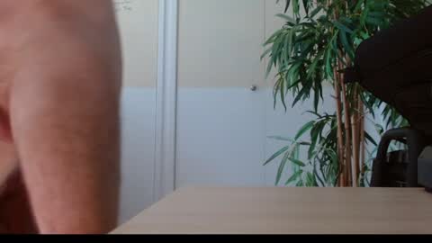 Snapshot of dannyfunboy chatting on April 9, 1:49 am Danny online show from April 9, 1:49 am
