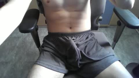 Snapshot of dannylbnz chatting on November 12, 10:26 am Danny L. online show from November 12, 10:26 am