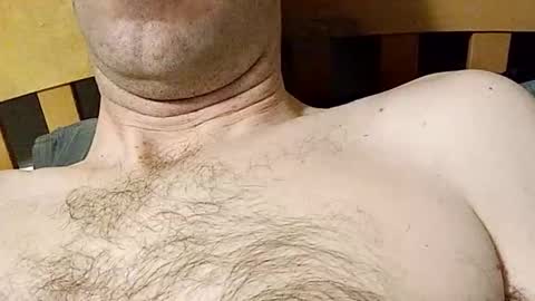 Snapshot of dano9696 chatting on February 3, 6:51 am dano9696 online show from February 3, 6:51 am