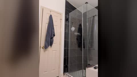 Snapshot of danooo1984 chatting on March 25, 4:51 am danooo1984 online show from March 25, 4:51 am