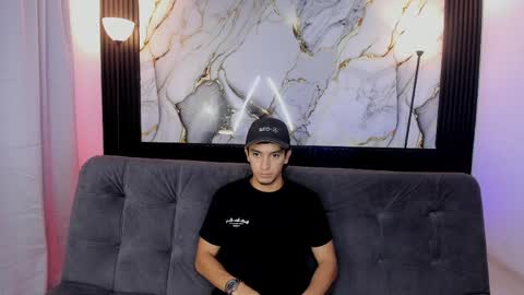 Snapshot of dante_18cm chatting on May 22, 12:40 am Dante online show from May 22, 12:40 am