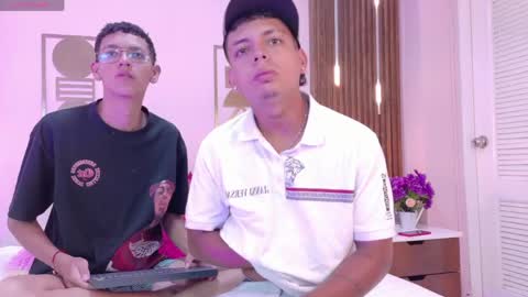 DANTE Y AXEL online show from April 27, 12:03 pm