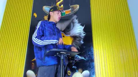 dante_brown1 online show from October 22, 9:36 pm