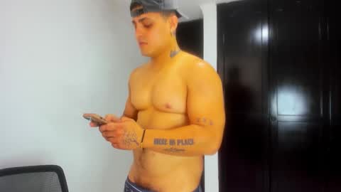 dante_brownco online show from March 14, 6:35 pm