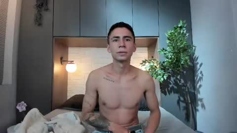Snapshot of dante_fiore_ chatting on July 9, 8:35 pm Dante online show from July 9, 8:35 pm