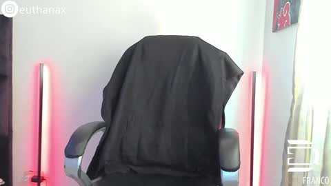 Snapshot of dante_franco chatting on January 18, 2:23 pm dante_franco online show from January 18, 2:23 pm