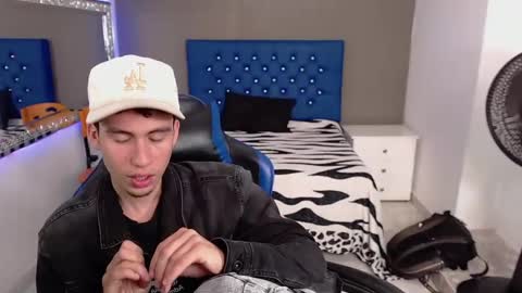 Dante online show from February 11, 1:20 pm