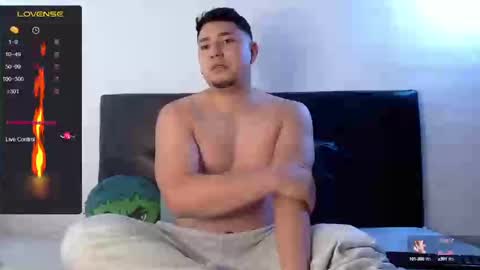  A L E J A N D R O  online show from February 18, 8:58 pm