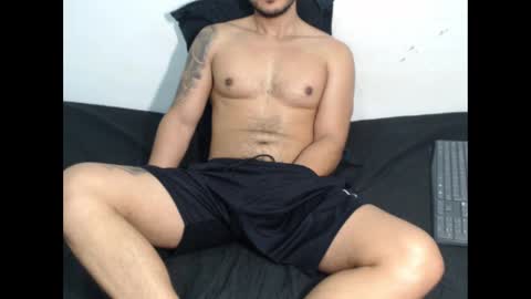 dantebrown1 online show from February 12, 2:54 pm