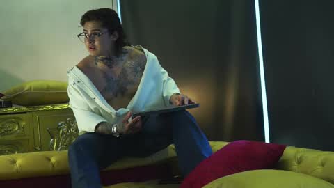 Snapshot of dantecoppolaa chatting on October 5, 8:07 pm Dante coppola online show from October 5, 8:07 pm