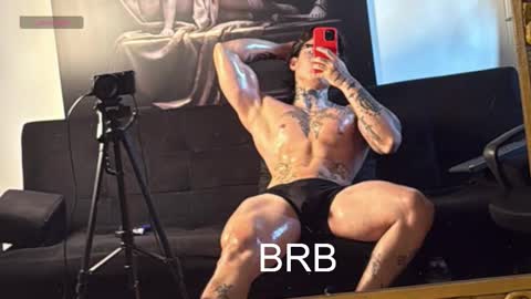 Snapshot of dantecoppolaa chatting on October 19, 8:20 pm Dante coppola online show from October 19, 8:20 pm