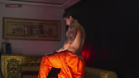 Snapshot of dantecoppolaa chatting on October 31, 11:39 pm Dante coppola online show from October 31, 11:39 pm