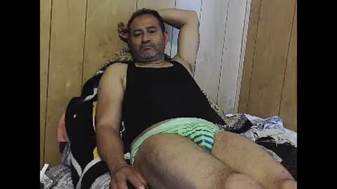 dantehot82 online show from January 1, 3:46 pm