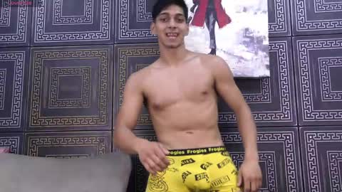 Snapshot of danterafaelo chatting on May 31, 6:09 pm Dante online show from May 31, 6:09 pm