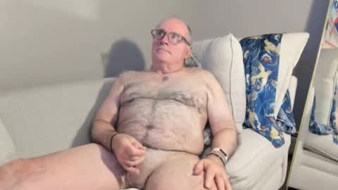 Snapshot of dantes_lion chatting on November 22, 7:46 pm Mark online show from November 22, 7:46 pm