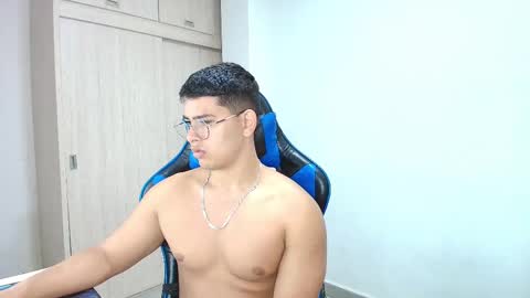 Dantraxx online show from January 12, 1:58 pm