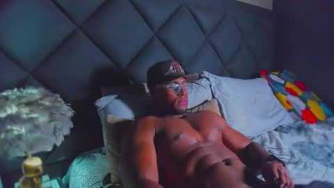 Snapshot of dany_dryy chatting on January 8, 2:03 am Dany online show from January 8, 2:03 am