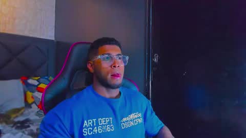 Snapshot of dany_dryy chatting on January 11, 11:21 pm Dany online show from January 11, 11:21 pm