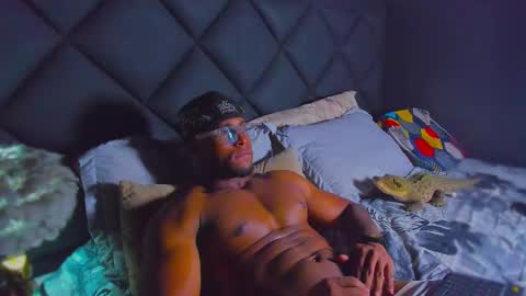 Snapshot of dany_dryy chatting on February 3, 2:21 am Dany online show from February 3, 2:21 am