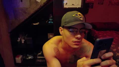 Snapshot of dany_kyng chatting on May 6, 4:34 pm dany_kyng online show from May 6, 4:34 pm