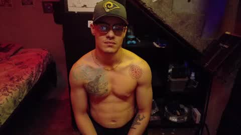 dany_kyng online show from June 25, 4:23 am