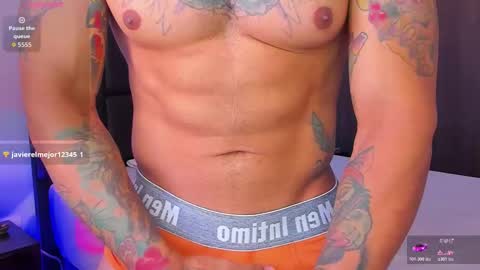 Snapshot of danyfitguy_ chatting on January 17, 4:33 pm danyfitguy_ online show from January 17, 4:33 pm