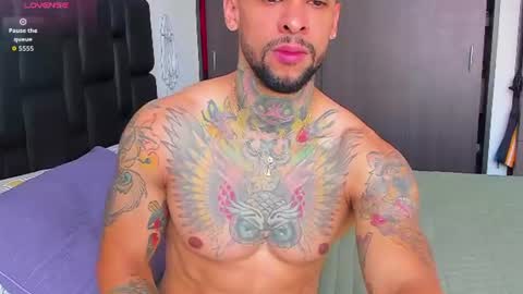 Snapshot of danyfitguy_ chatting on June 12, 4:06 pm danyfitguy_ online show from June 12, 4:06 pm