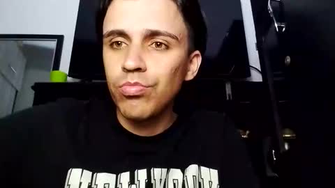 Snapshot of danylano chatting on October 12, 7:29 am Daniel online show from October 12, 7:29 am