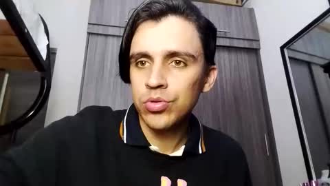 Snapshot of danylano chatting on November 16, 9:42 pm Daniel online show from November 16, 9:42 pm