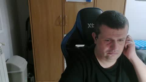 danysanchez1981 online show from February 15, 9:33 pm