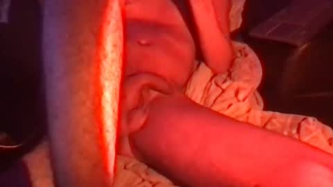 Snapshot of danyuhll chatting on February 6, 2:33 am Danny online show from February 6, 2:33 am