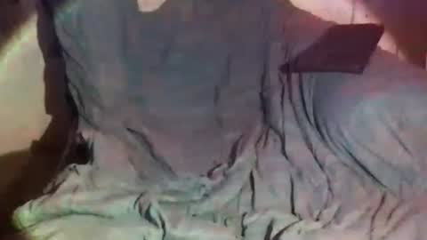 Snapshot of danyuhll chatting on February 19, 2:33 am Danny online show from February 19, 2:33 am