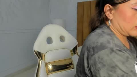 Snapshot of daphne81_ chatting on January 25, 8:53 am Daphne online show from January 25, 8:53 am