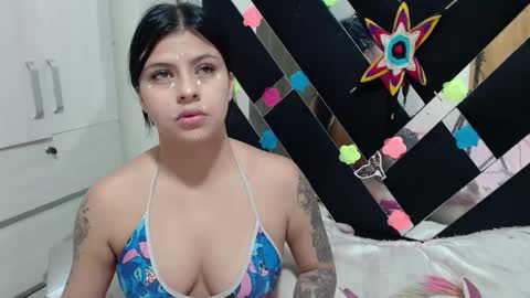 daphne877046 online show from September 24, 5:16 pm