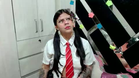 Snapshot of daphne877046 chatting on February 6, 1:54 am daphne877046 online show from February 6, 1:54 am