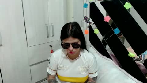 Snapshot of daphne877046 chatting on March 6, 2:30 am daphne877046 online show from March 6, 2:30 am