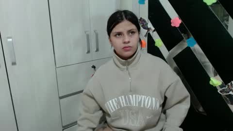 Snapshot of daphne877046 chatting on March 24, 10:48 pm daphne877046 online show from March 24, 10:48 pm