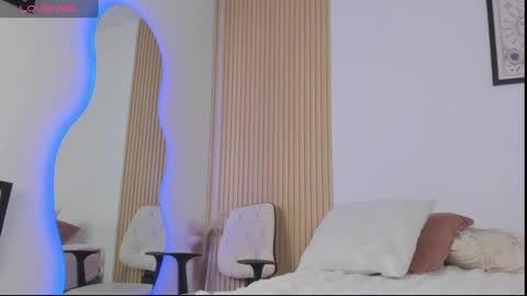 Antonella Mora online show from February 15, 3:17 pm