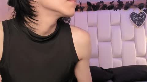 daphne_and_roger online show from April 27, 11:08 am