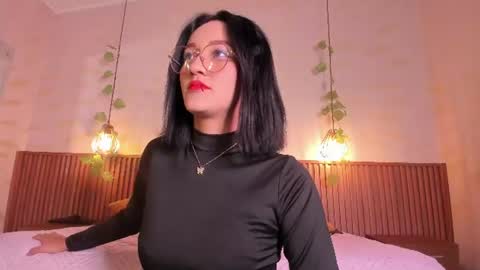 Daphne online show from June 22, 3:25 am