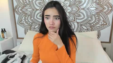 Snapshot of daphne_nicolle chatting on October 8, 12:36 pm Daphne online show from October 8, 12:36 pm